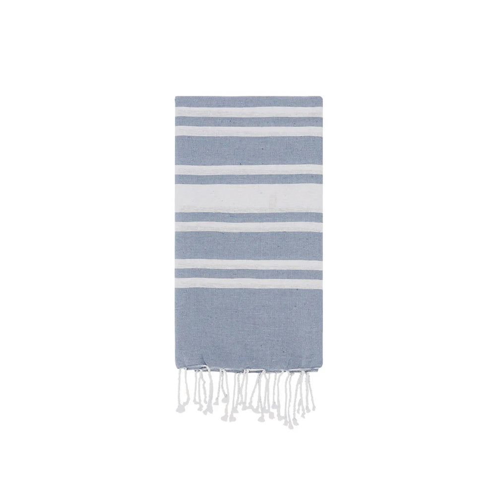 zachte pareo handdoek met strepen en franjes lichtblauw 1721502