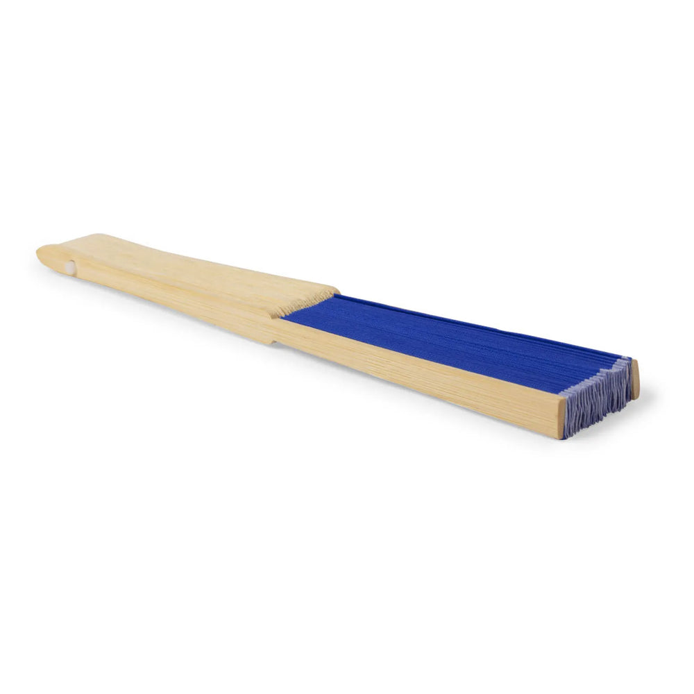 Bamboe handwaaier met polyester stof ingeklapt, Blauw - 176406
