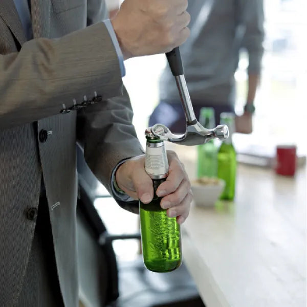 vrijdagmiddag hamer flesopener pvc zilver sfeer foto 183127