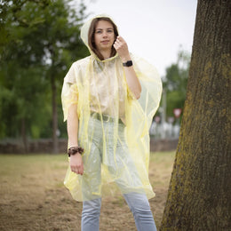 Transparante opvouwbare pe poncho per stuk in polybag sfeerbeeld, Geel - 189504