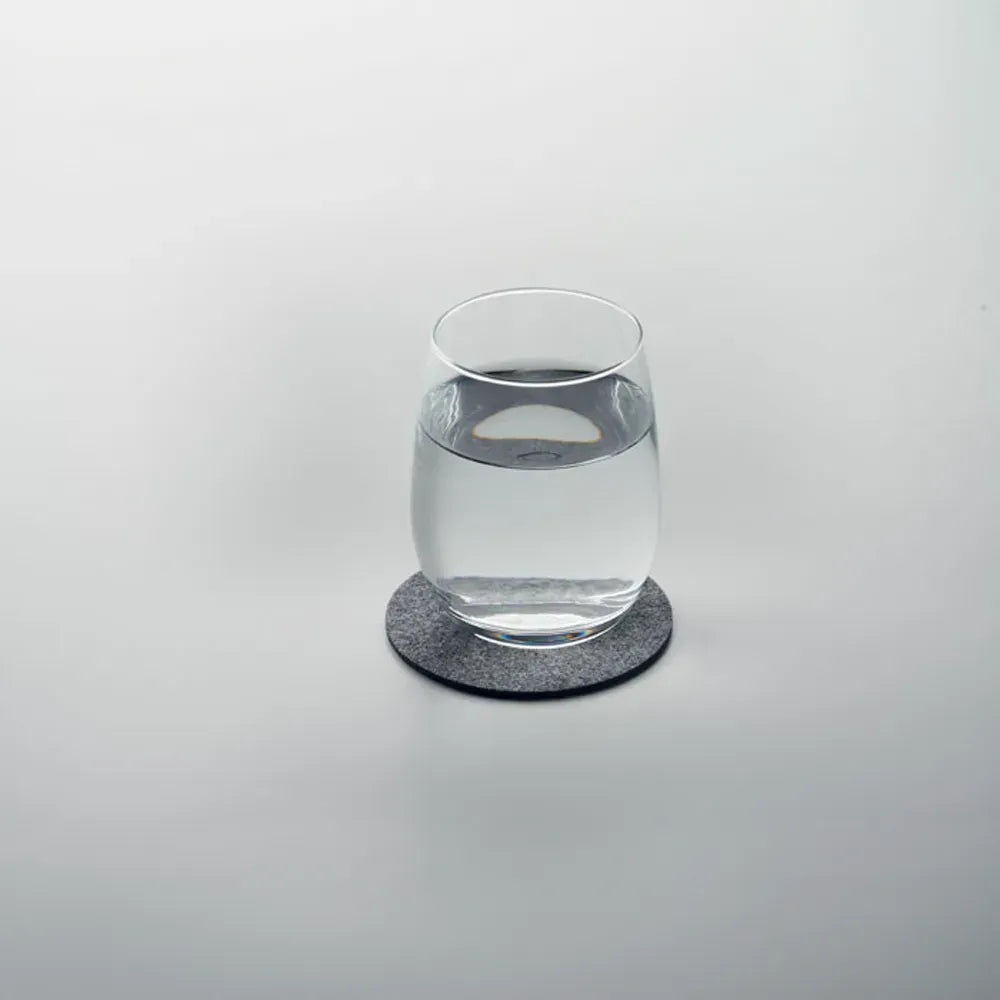 ronde rpet vilten onderzetter duurzaam stijlvol steengrijs sfeer-foto 192356