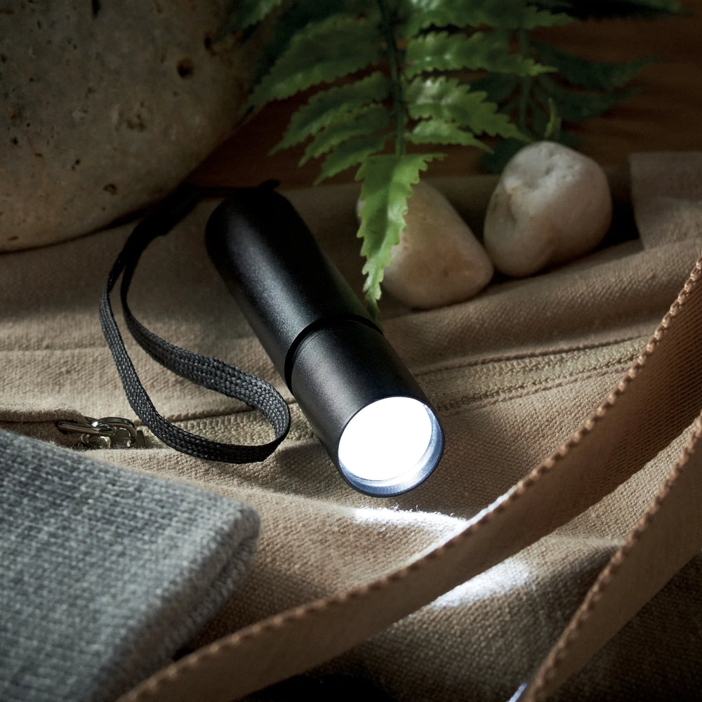 Oplaadbare zaklamp aluminium 110 lumen 03 ambiant 192461