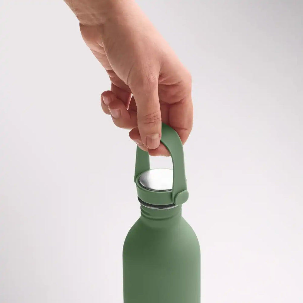 Detailfoto van enkelwandige RVS drinkfles van 500 ml in groen – artikelnummer 192903