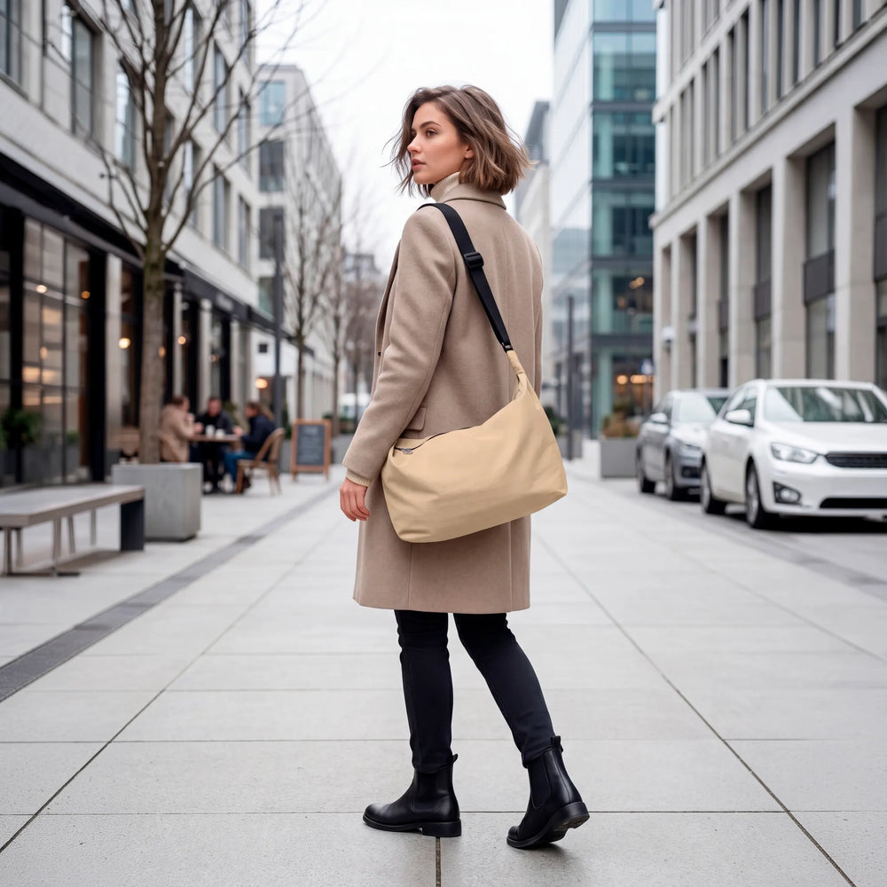 Waterafstotende crossbodytas met verstelbare schouderband - Beige