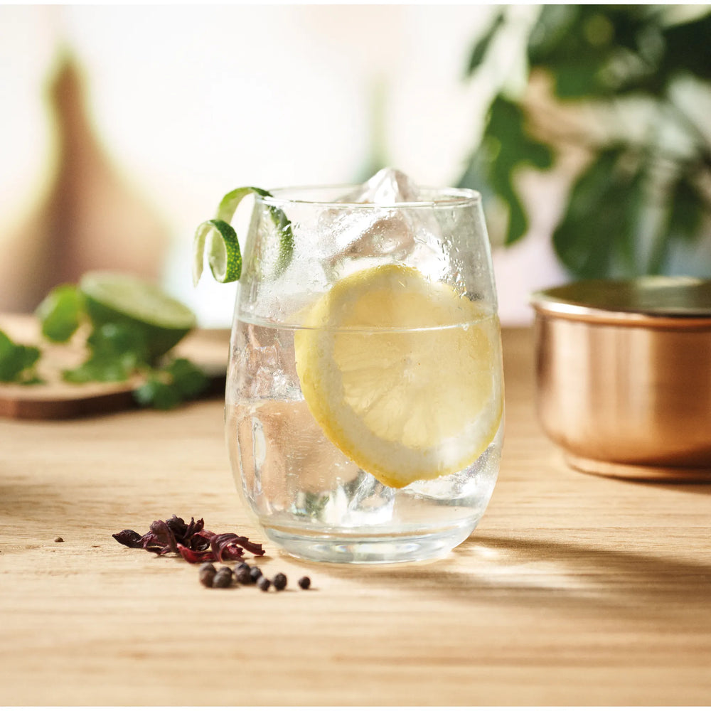 Rond drinkglas van gerecycled glas, inhoud 420 ml, gevuld met water sfeer foto artikelnummer 196657