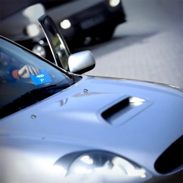 parkeerschijf en ijskrabber blauw sfeer 198945