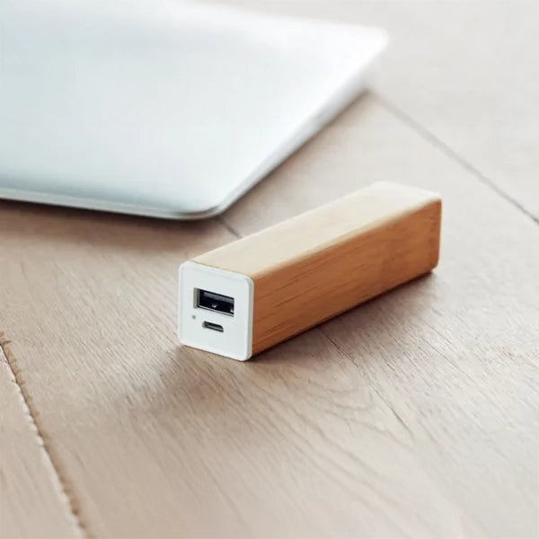 Powerbank 2200 mAh met bamboe behuizing sfeerbeeld, Beige - 199673