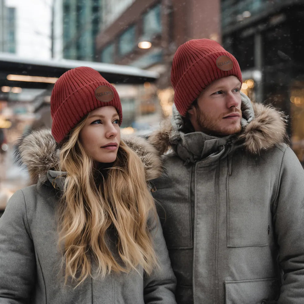 Geribde beanie met eigen logo en label in 54 kleurkeuzes