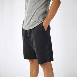 short joggingbroek benc sfeer foto1 24bctm202