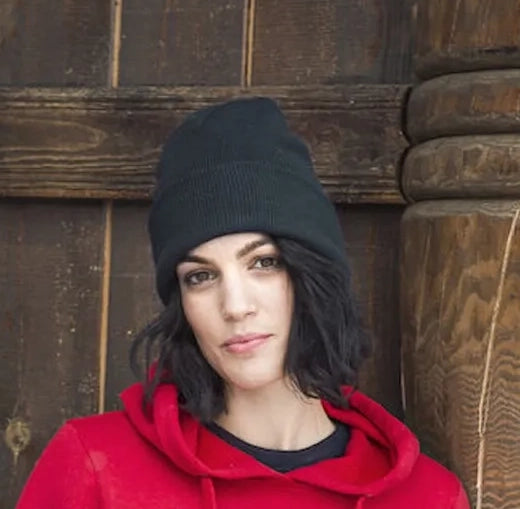 gebreide muts met omgevouwen rand zwart sfeer foto 2 26024128