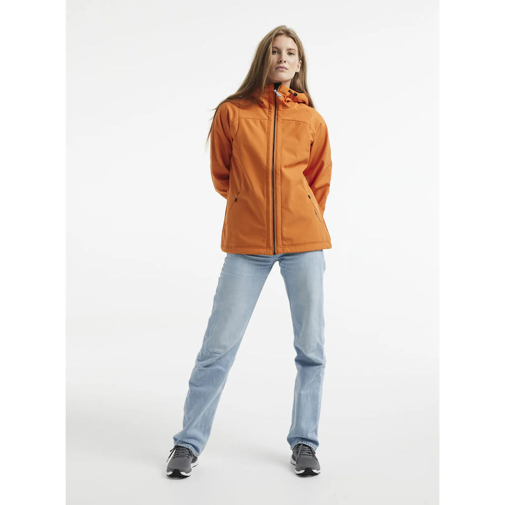 dames craft gravel oranje sfeer foto van afstand 261905073