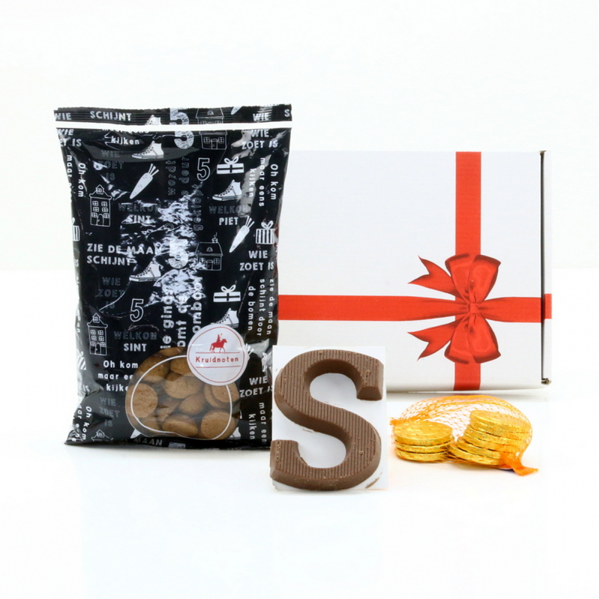 Sinterklaas chocolade, kruidnoten en chocolade munten 
